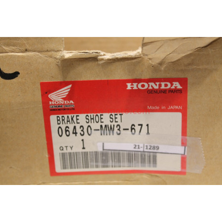 machoires frein arriereHonda CB500 1994 04630-MW3-671