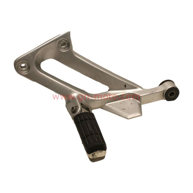 Platine Repose-pied Arrière Gauche Yamaha FJR 1300 – Réf. 5JW-2741L-00 – 2001 à 2005 Platine Repose-pied Arrière Gauche Yamaha FJR 1300 – Réf. 5JW-2741L-00 – 2001 à 2005