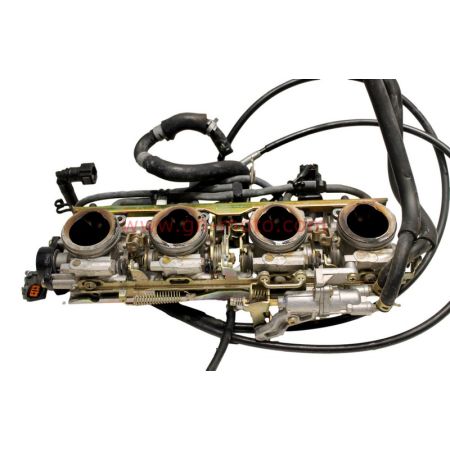 Rampe d'Injection Yamaha FJR 1300 2003– Réf. 5JW-13750-40 – Occasion