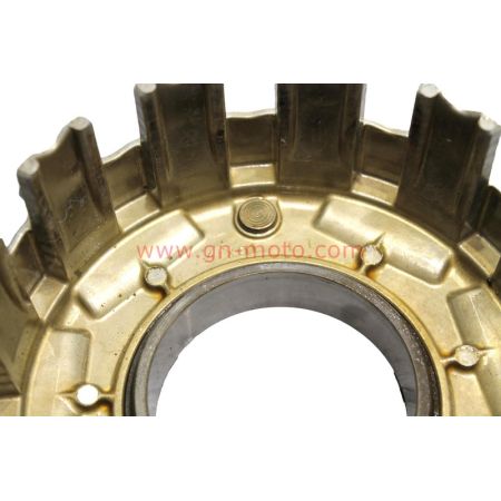 Cloche Embrayage Yamaha TDM / TRX / XTZ | Réf. 4TX-16150-01 | Occasion