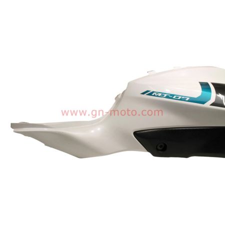 cache reservoir droit yamaha MT07 1WS-24139-00-PB | Occasion