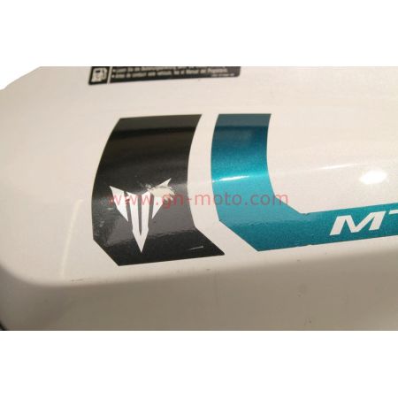 cache reservoir gauche yamaha MT07 1WS-24129-00-PB | Occasion