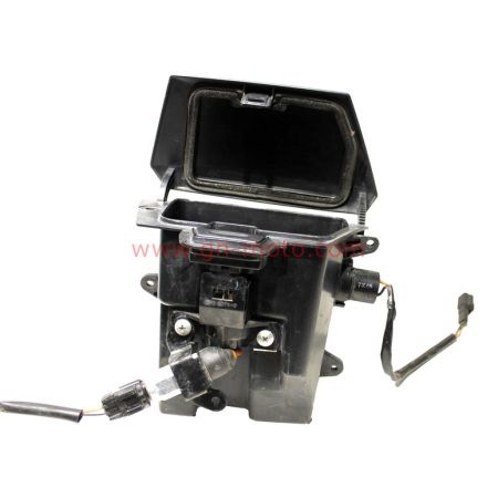 boite a gants yamaha 1300 fjr 2006-2021 3P6-2830N-00-PC | Occasion