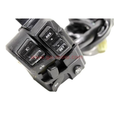 commodo gauche yamaha 1300 fjr 2016-2020 B88-83954-00 | Occasion