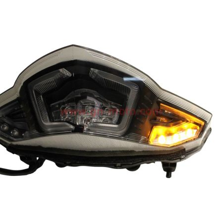 phare arriere yamaha 1300 fjr 2016-2021 B88-84710-00 | Occasion