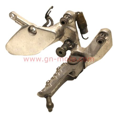 platine repose pied avant droite yamaha 850 trx,4FM-27443-02 |occasion